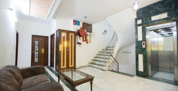 Treebo Paras International Дели Экстерьер фото
